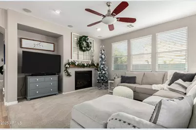 13475 N 153rd Avenue, Surprise, AZ 85379 - Photo 11