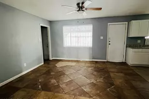 3213 N 49th Ln, Phoenix, AZ 85031 - Photo 5