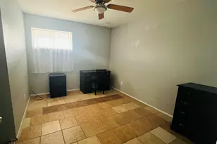 3213 N 49th Ln, Phoenix, AZ 85031 - Photo 11