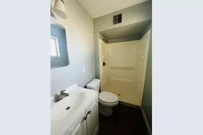 3213 N 49th Lane, Phoenix, AZ 85031 - Photo 9