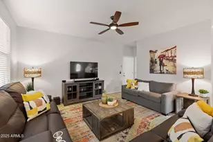 3726 E Kristal Way, Phoenix, AZ 85050 - Photo 9