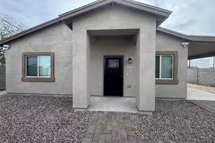 2814 E Roeser Rd, Phoenix, AZ 85040 - Photo 1