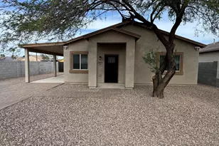 2814 E Roeser Rd, Phoenix, AZ 85040 - Photo 1