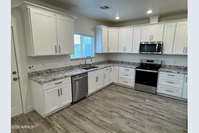 2814 E Roeser Road #2, Phoenix, AZ 85040 - Photo 5