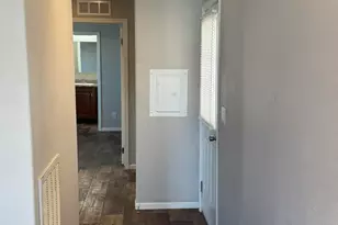 530 S Alma School Rd, Mesa, AZ 85210 - Photo 7