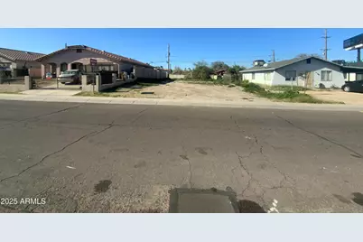 8610 S Calle Maravilla -- #3, Guadalupe, AZ 85283 - Photo 5