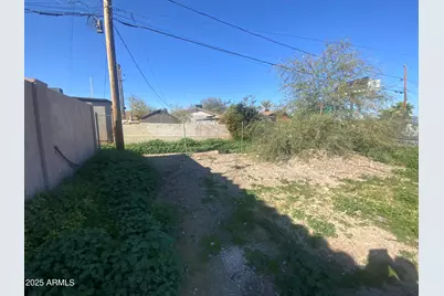 8610 S Calle Maravilla -- #3, Guadalupe, AZ 85283 - Photo 9