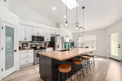 8413 W Willowbrook Drive, Peoria, AZ 85382 - Photo 17