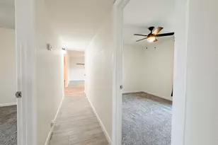 1917 W Topeka Dr, Phoenix, AZ 85027 - Photo 15