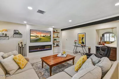 6637 E Oak Street, Scottsdale, AZ 85257 - Photo 3