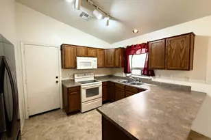 4622 W Beverly Rd, Laveen, AZ 85339 - Photo 9