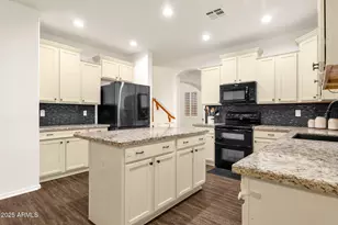 969 E Oakland St, Gilbert, AZ 85295 - Photo 1