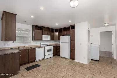 4400 W Missouri Avenue #280, Glendale, AZ 85301 - Photo 11