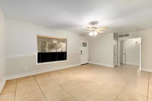 6842 N 10th Pl, Phoenix, AZ 85014 - Photo 13