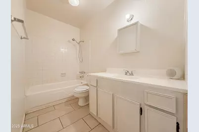 2219 W Morten Avenue #5, Phoenix, AZ 85021 - Photo 11