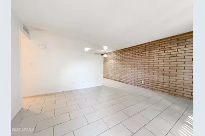 2219 W Morten Avenue #5, Phoenix, AZ 85021 - Photo 5