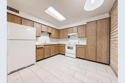 2219 W Morten Avenue #5, Phoenix, AZ 85021 - Photo 7