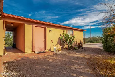 32730 W Jones Road, Wickenburg, AZ 85390 - Photo 25