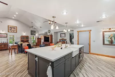 10046 E Hummingbird Lane, Gold Canyon, AZ 85118 - Photo 9