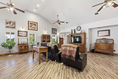 10046 E Hummingbird Lane, Gold Canyon, AZ 85118 - Photo 13