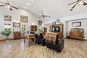 10046 E Hummingbird Ln, Gold Canyon, AZ 85118 - Photo 13