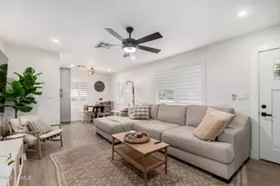 2917 E Pinchot Ave, Phoenix, AZ 85016 - Photo 3