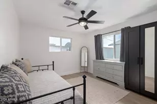 2917 E Pinchot Ave, Phoenix, AZ 85016 - Photo 13