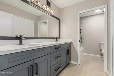 10838 N 32nd Lane, Phoenix, AZ 85029 - Photo 11