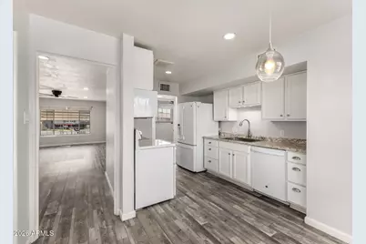 2311 N 30th Place, Phoenix, AZ 85008 - Photo 11