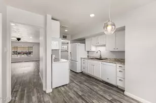 2311 N 30th Pl, Phoenix, AZ 85008 - Photo 11