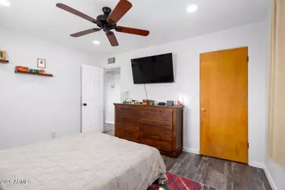2311 N 30th Place, Phoenix, AZ 85008 - Photo 17