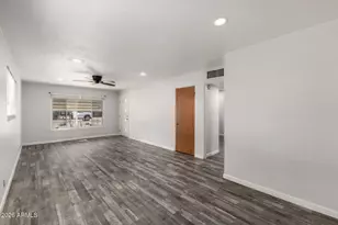 2311 N 30th Pl, Phoenix, AZ 85008 - Photo 7