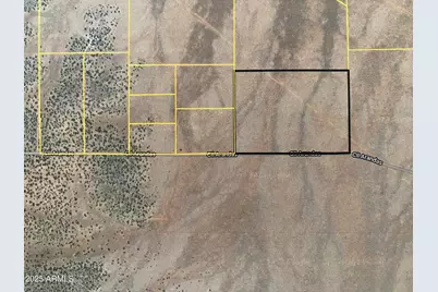 26 W Calle Arandas -- #26, Seligman, AZ 86337 - Photo 1