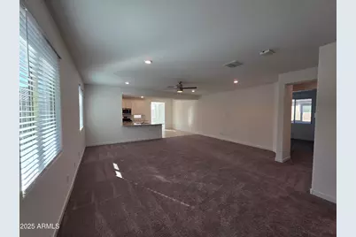 319 W Pinnacle Ridge Drive, San Tan Valley, AZ 85140 - Photo 5