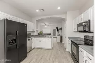 14623 W Boca Raton Rd, Surprise, AZ 85379 - Photo 11