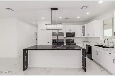 37911 W Rancho Drive, Tonopah, AZ 85354 - Photo 9