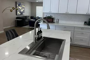 3209 E Marilyn Rd, Phoenix, AZ 85032 - Photo 5