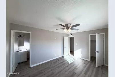 6301 W Earll Drive, Phoenix, AZ 85033 - Photo 7