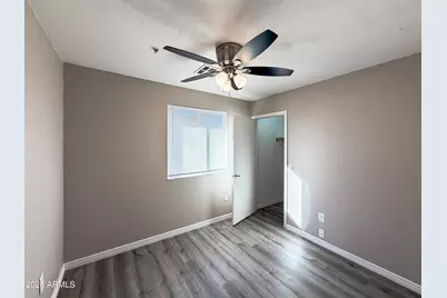 6301 W Earll Drive, Phoenix, AZ 85033 - Photo 21