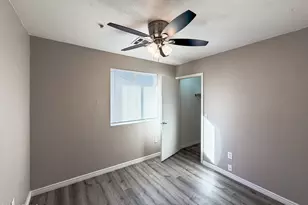 6301 W Earll Dr, Phoenix, AZ 85033 - Photo 21