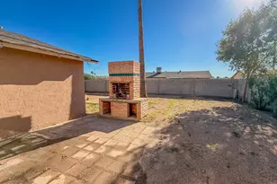 6301 W Earll Dr, Phoenix, AZ 85033 - Photo 3