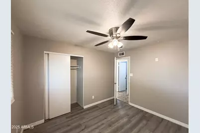 6301 W Earll Drive, Phoenix, AZ 85033 - Photo 13