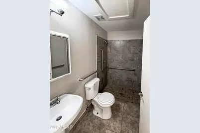 6301 W Earll Drive, Phoenix, AZ 85033 - Photo 19