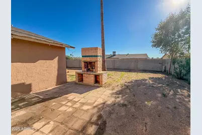6301 W Earll Drive, Phoenix, AZ 85033 - Photo 3
