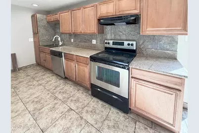 6301 W Earll Drive, Phoenix, AZ 85033 - Photo 15