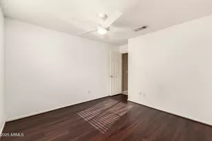 15221 N 87th Dr, Peoria, AZ 85381 - Photo 31