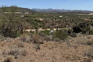 32050 S Lisa Dr, Black Canyon City, AZ 85324 - Photo 15