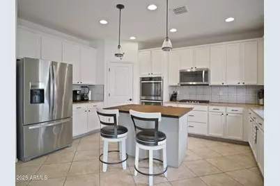 21276 W Berkeley Road, Buckeye, AZ 85396 - Photo 11