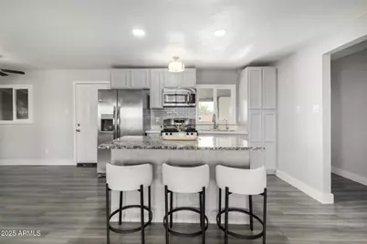 619 W Chipman Road, Phoenix, AZ 85041 - Photo 7