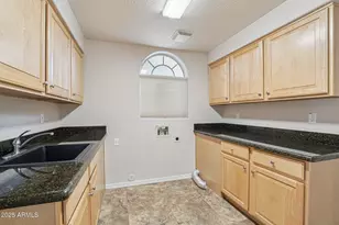 1321 E Desert Flower Ln, Phoenix, AZ 85048 - Photo 15